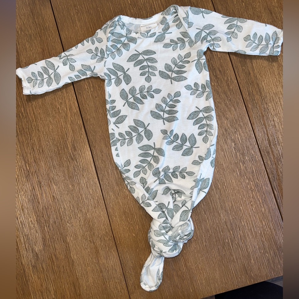SPEARMINTLOVE bamboo greenery knotted gown 0-3mo